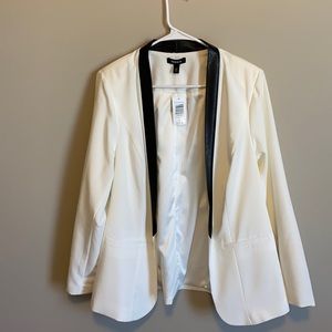 NWT Torrid size 00 white blazer with faux leather